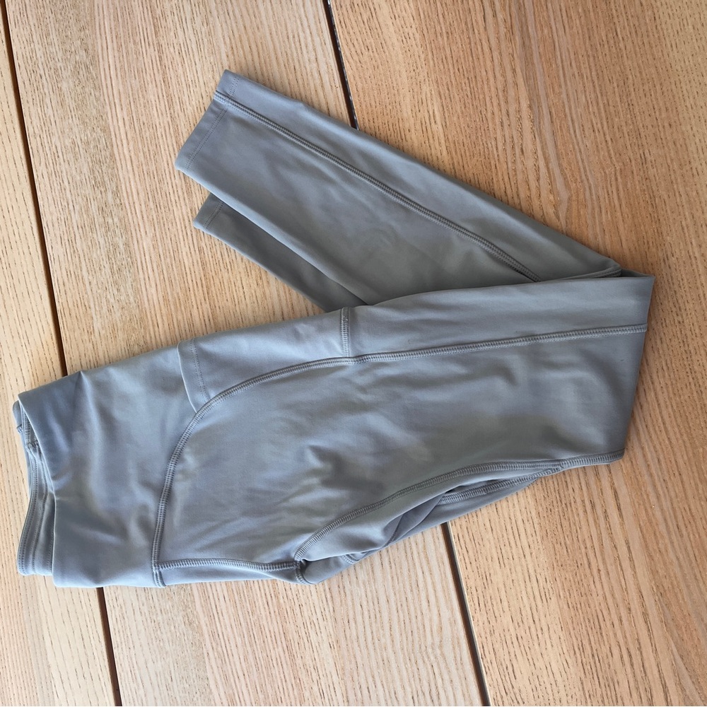 Gray Women's Leggings - Picture 5 of 6